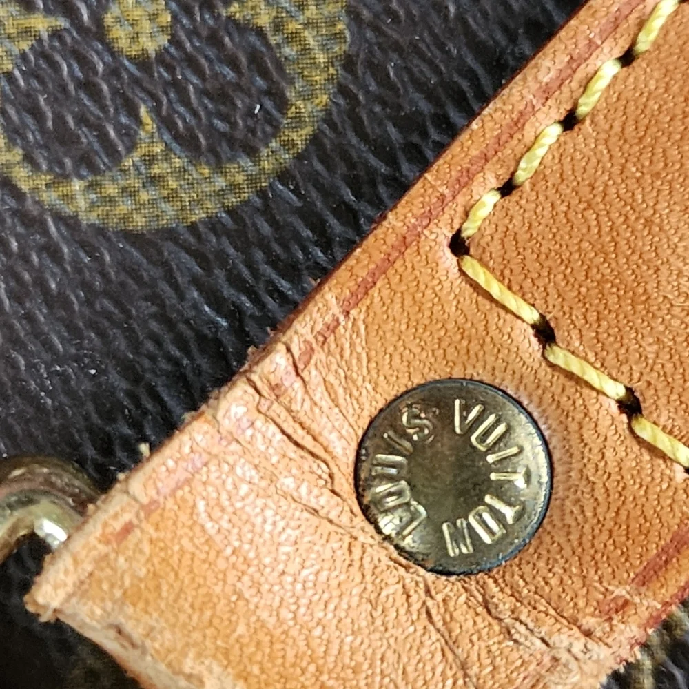 Louis Vuitton Sirius 45 Vintage Large Luggage Piece with Luggage tag, lock & key